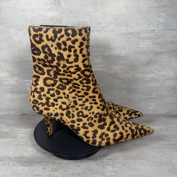 Steve Madden Boots Womens Size 8.5 Leopard Cow Hair Alston Ankle Pointed Toe - Picture 1 of 10